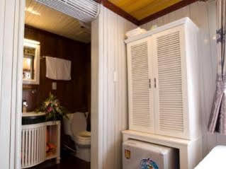Halong Legacy Cruise Hotel Ха Лонг Екстериор снимка