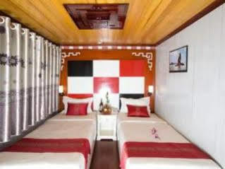 Halong Legacy Cruise Hotel Ха Лонг Екстериор снимка