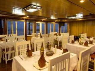 Halong Legacy Cruise Hotel Ха Лонг Екстериор снимка